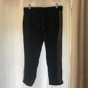 Old Navy cropped crinkle pants